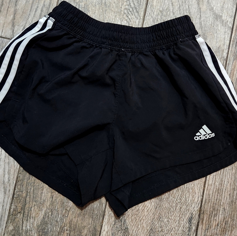 Nwot- ADIDAS shorter shorts for Ladies, XS/S Aeroready Running short